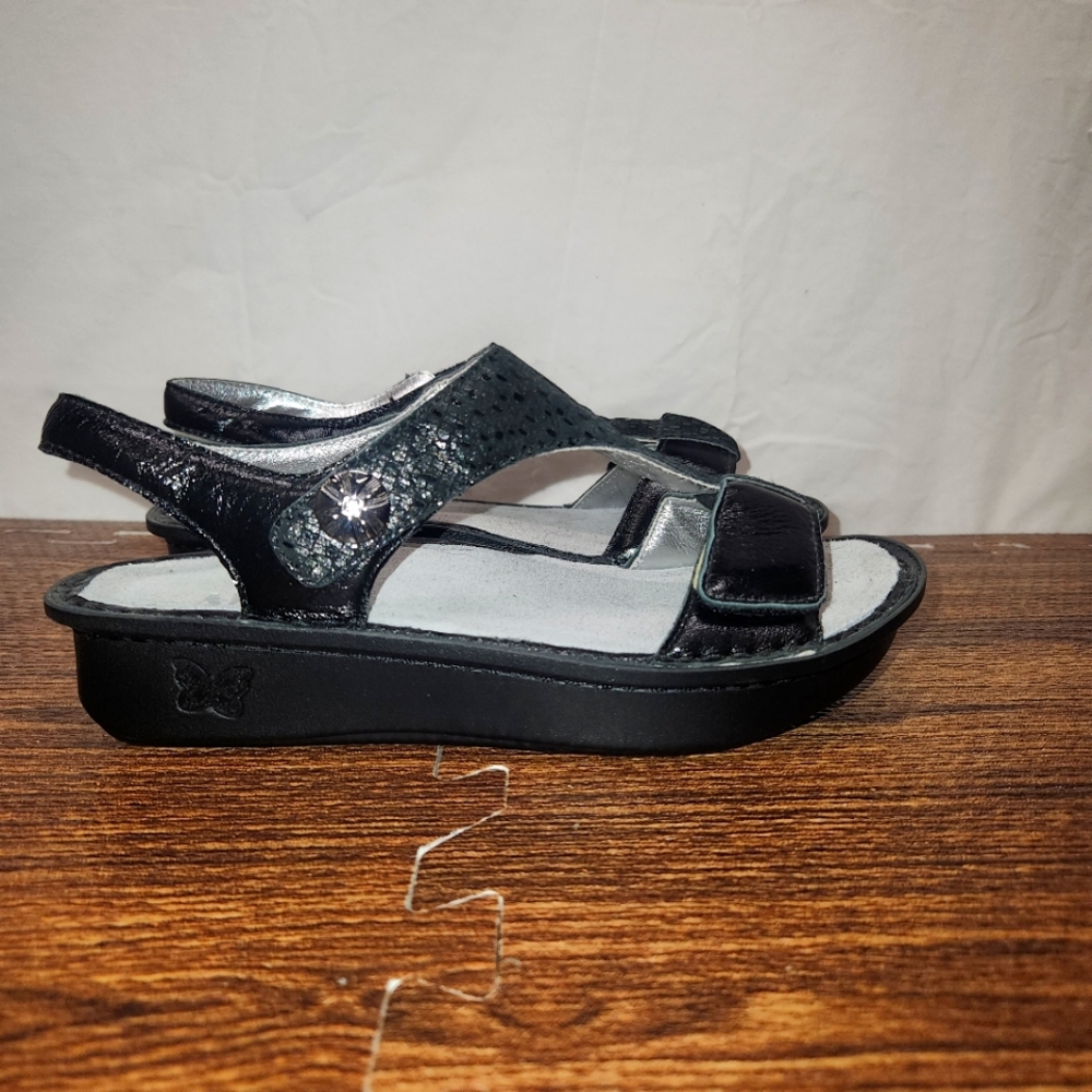 womens fashion sandals